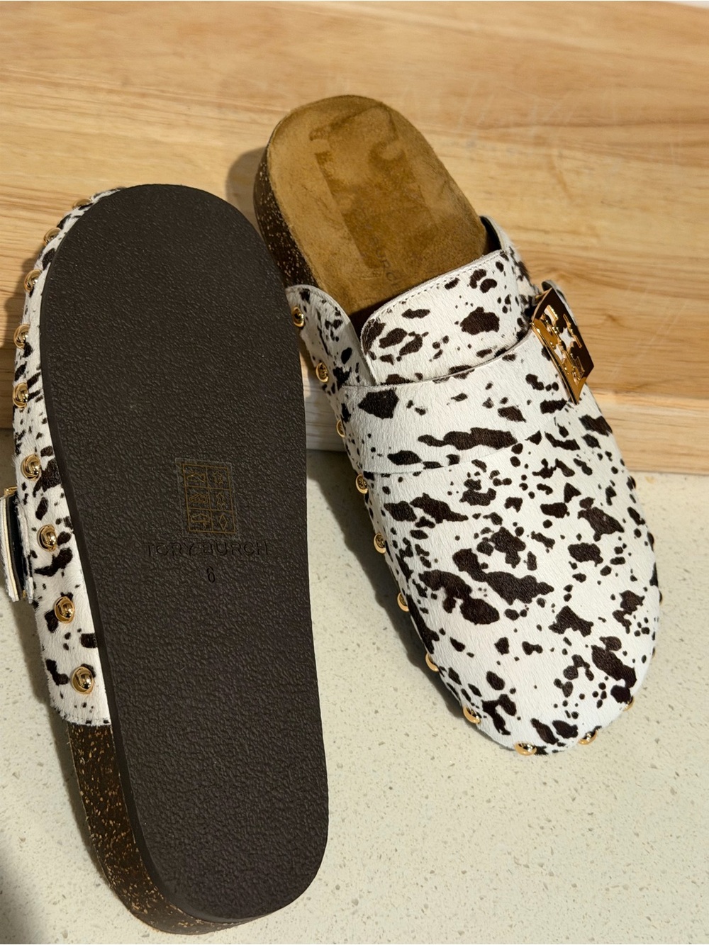 Tory Burch Womens Mellow Stud Ivory Animal Print Calf Hair Mules - Picture 2 of 11